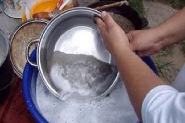 Как очистить подгоревшую алюминиевую кастрюлю – домашние способы