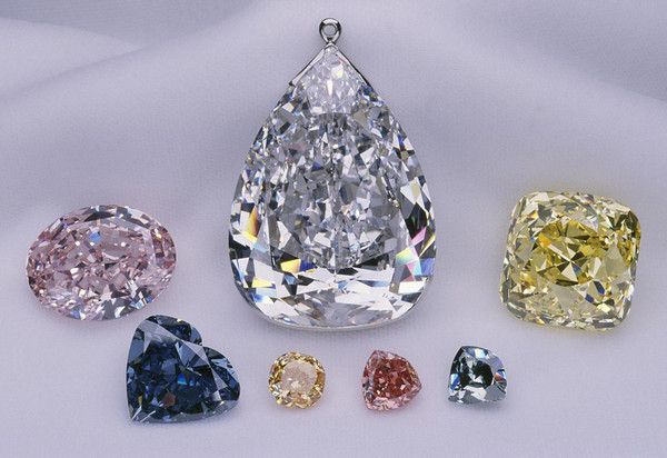 выбираем бриллиантовое кольцо