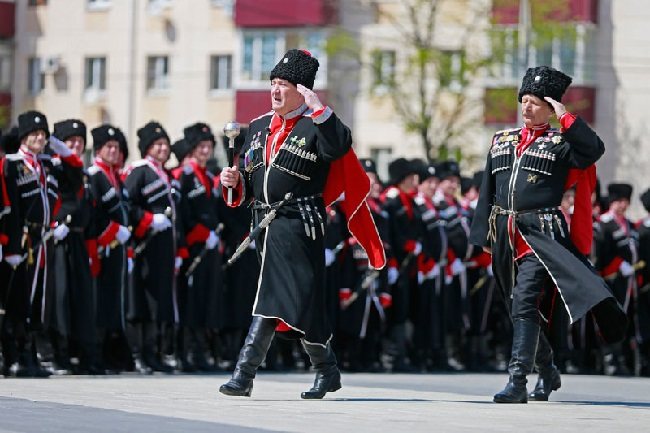 Головы казачьих войск украшает каракулевая папаха